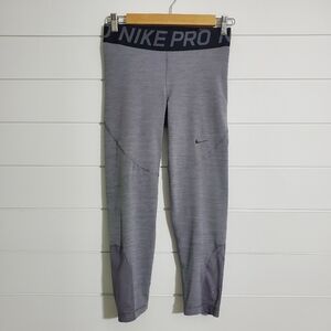 Nike Pro Dri-Fit‎ Women's Tight Fit Training Pants Leggings. Size M